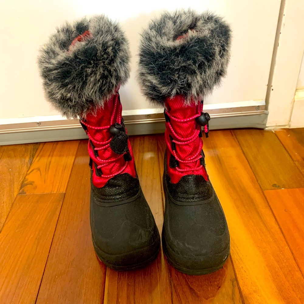 Girls Kamik Insulated Winter Snow Boots With Faux Fur Trim Size 2